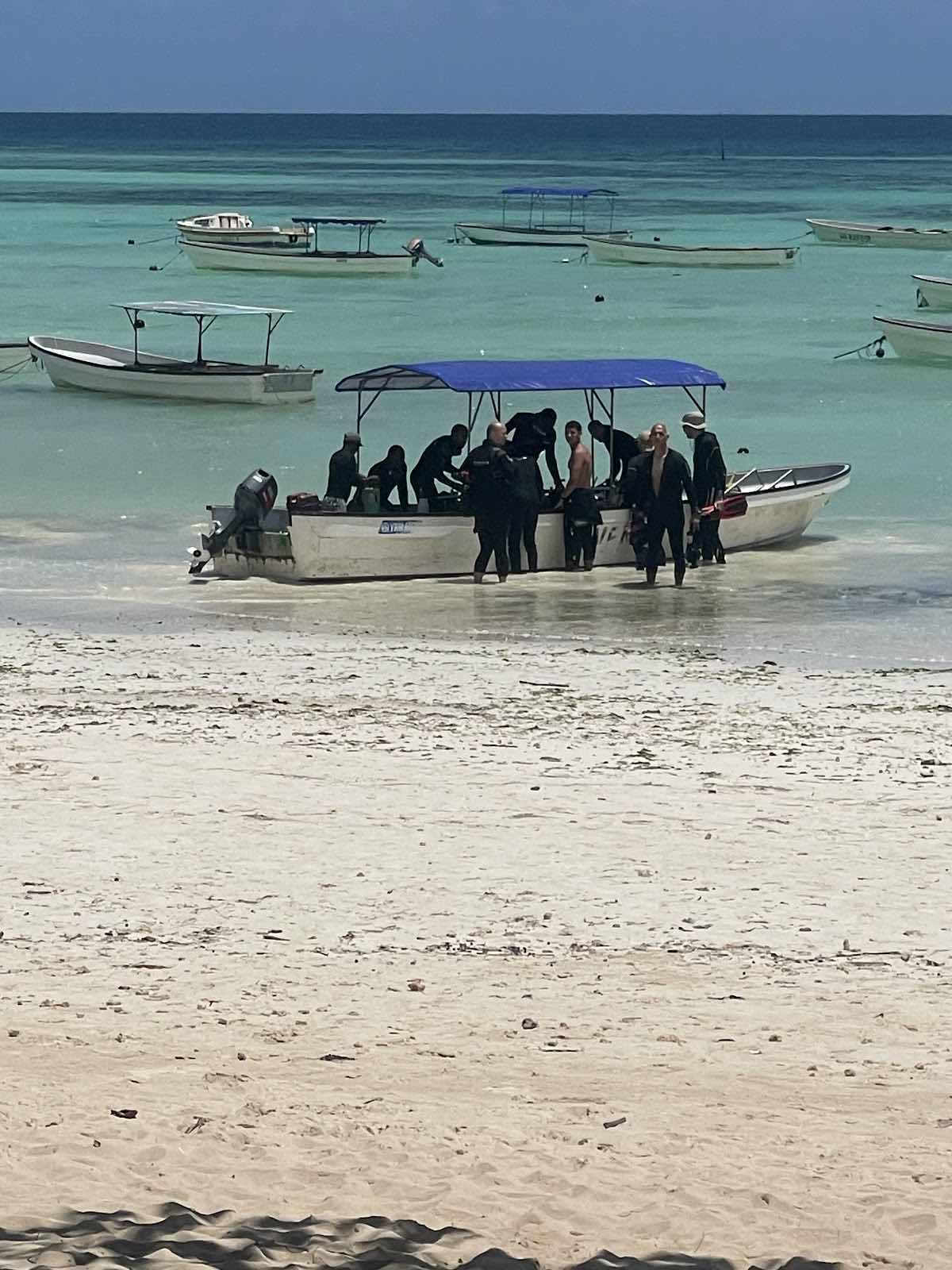 DiveTime Zanzibar - Jambiani photo 9