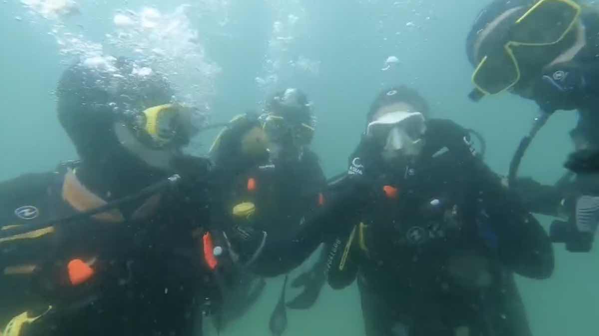 Easydivers Dive Center - Diving School photo 1