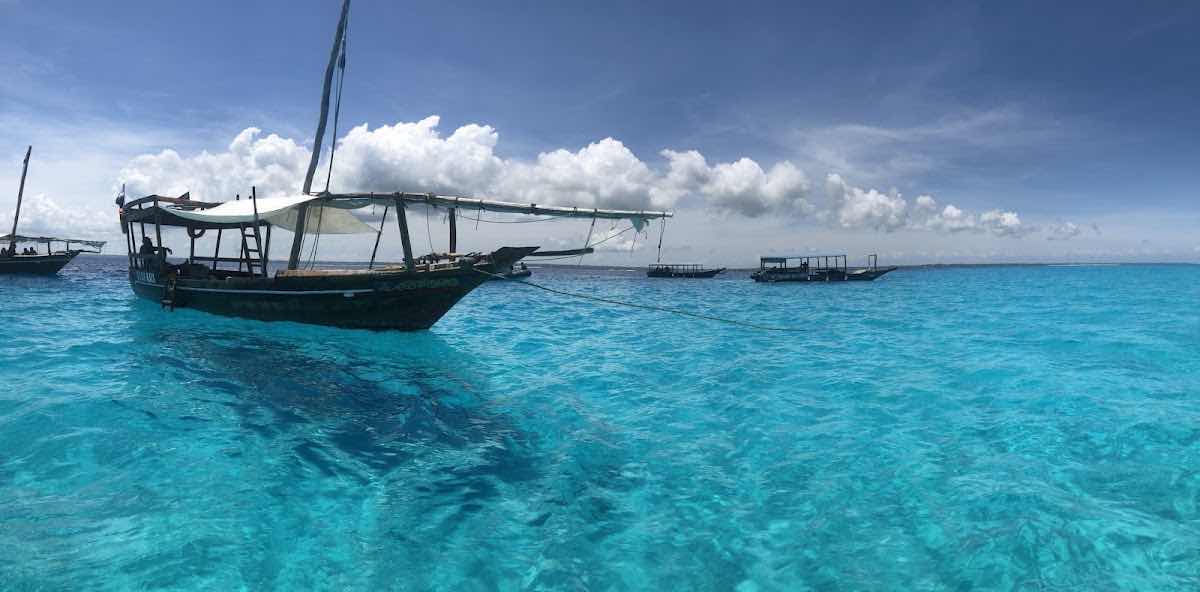bluewavediving-zanzibar photo 2