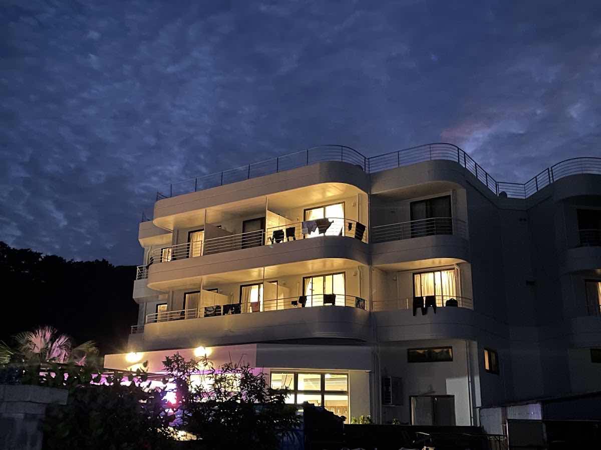 Dive-Inn-Hama photo 3