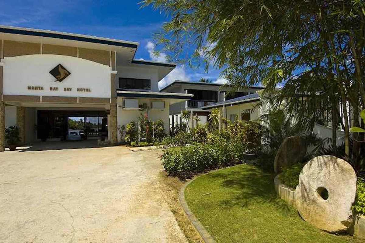 Manta Ray Bay Resort & Yap Divers photo 1