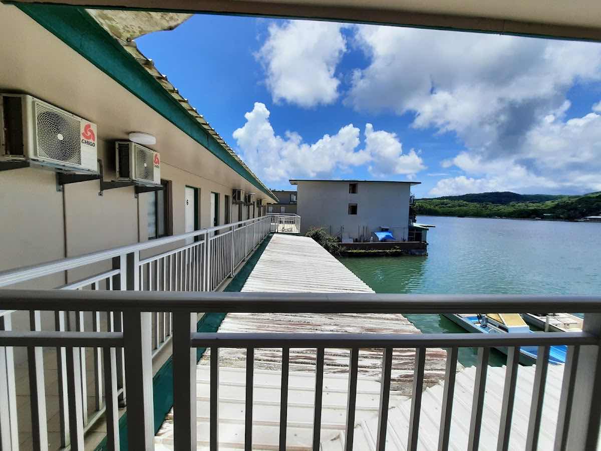 Manta Ray Bay Resort & Yap Divers photo 4