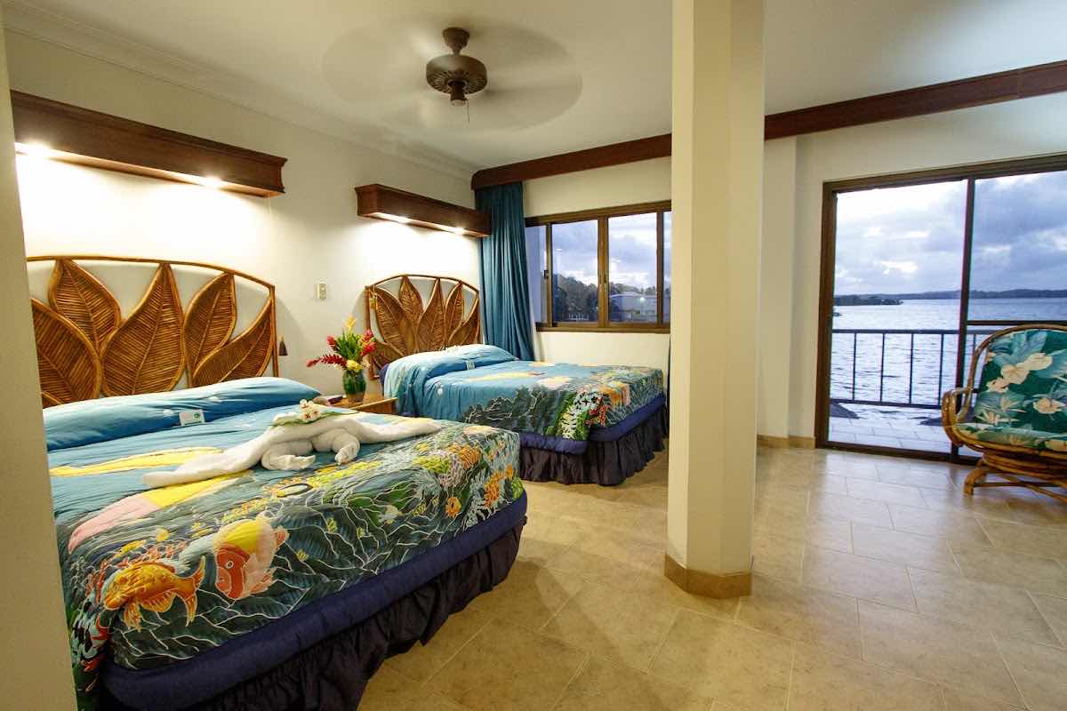 Manta Ray Bay Resort & Yap Divers photo 7