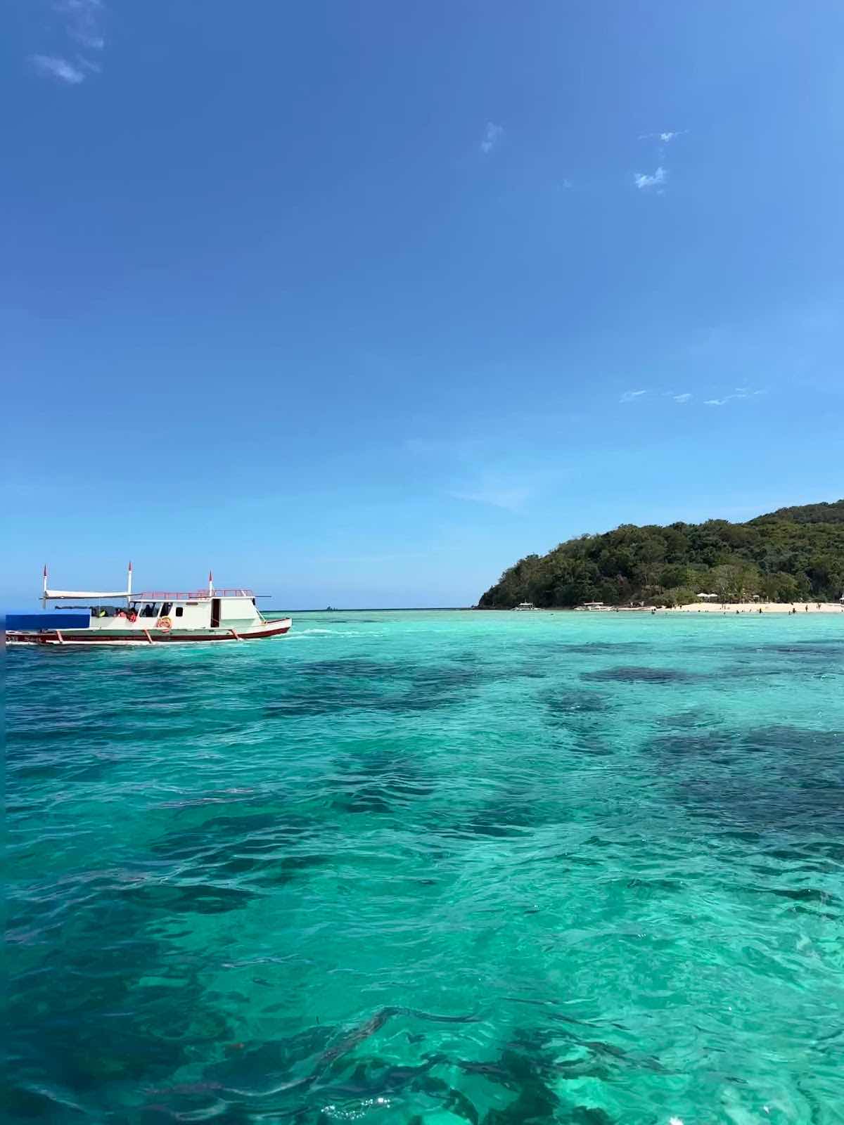 El Nido Tours "Sea Quest" - island hopping and expeditions to Coron. photo 3