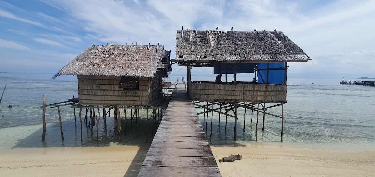 Tabari Dive Lodge photo 3