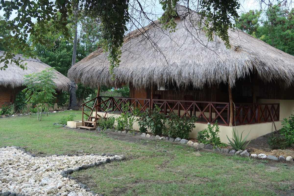 Beloi Beach Hotel Dive Resort photo 2