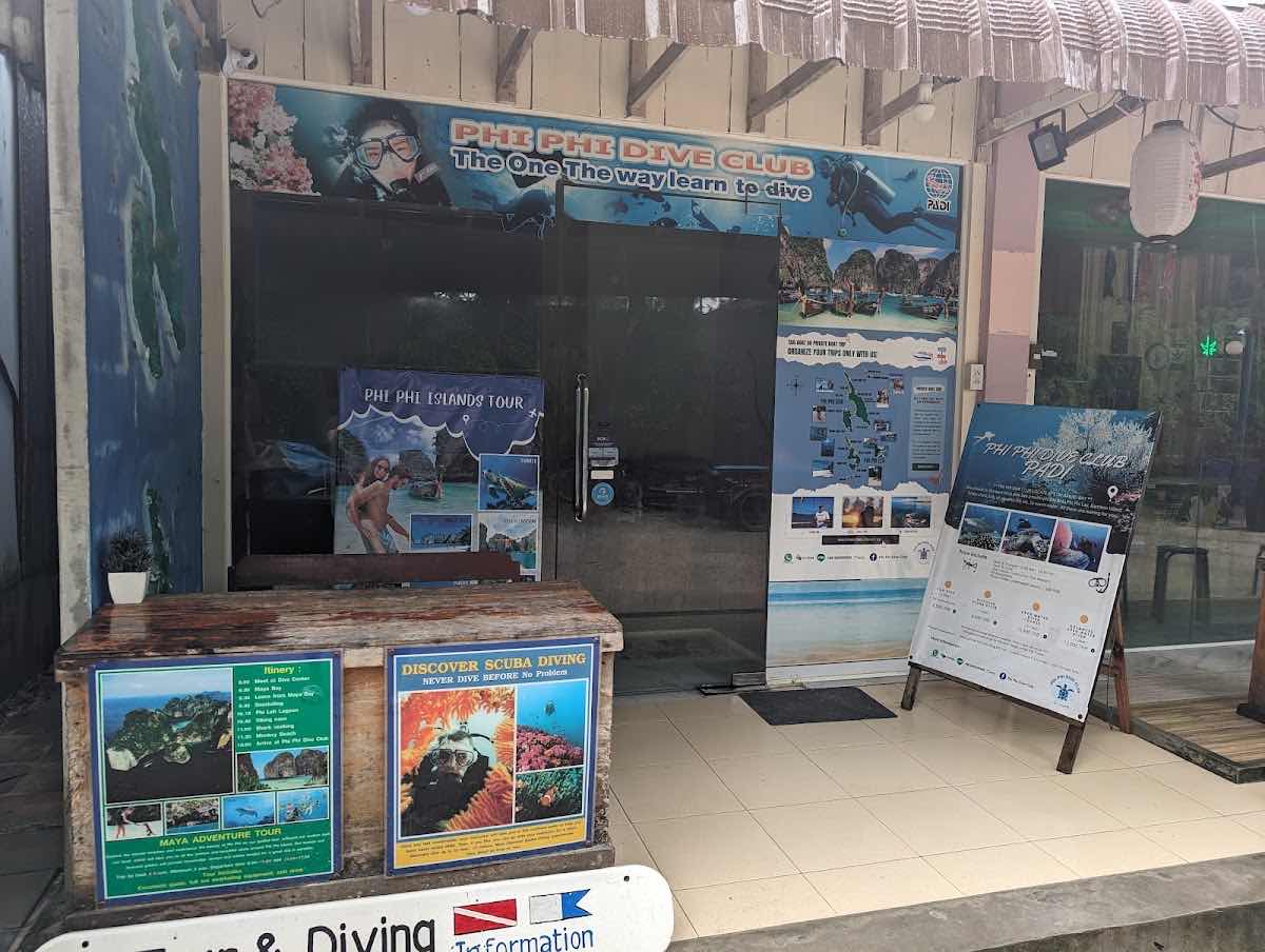 Phi Phi Dive Club photo 2